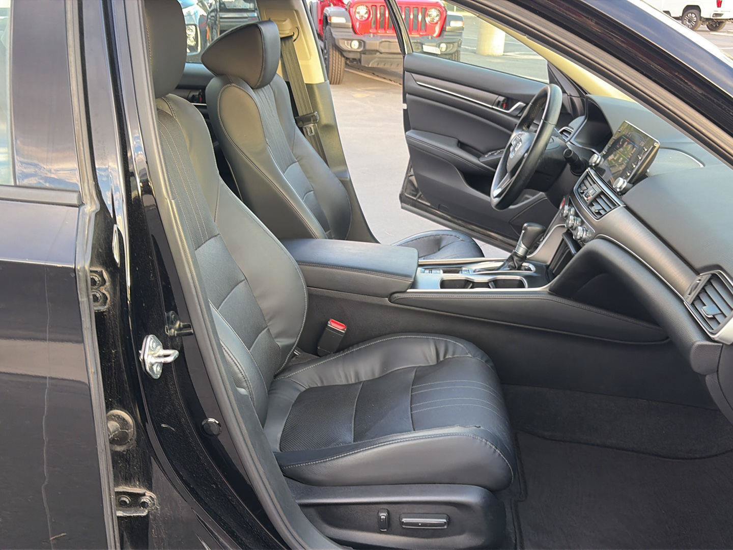 Used 2018 Honda Accord EX-L image 20