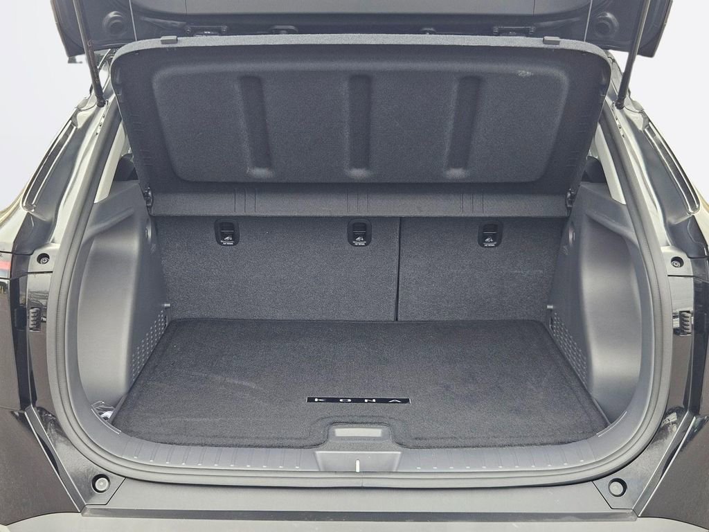 Certified 2025 Hyundai Kona SEL image 25