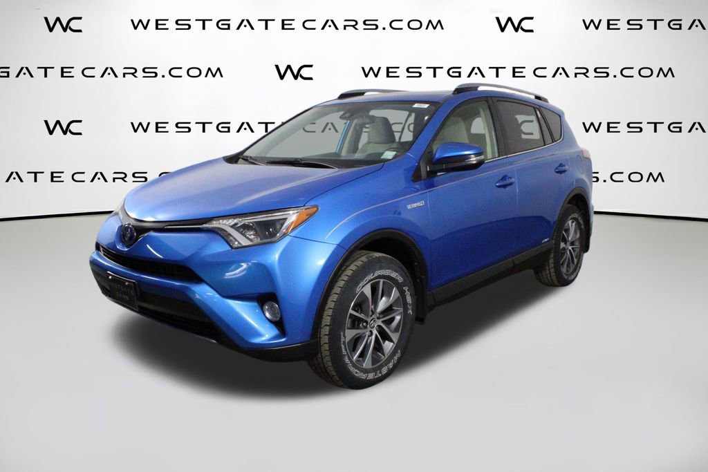 Used 2017 Toyota RAV4 XLE image 1