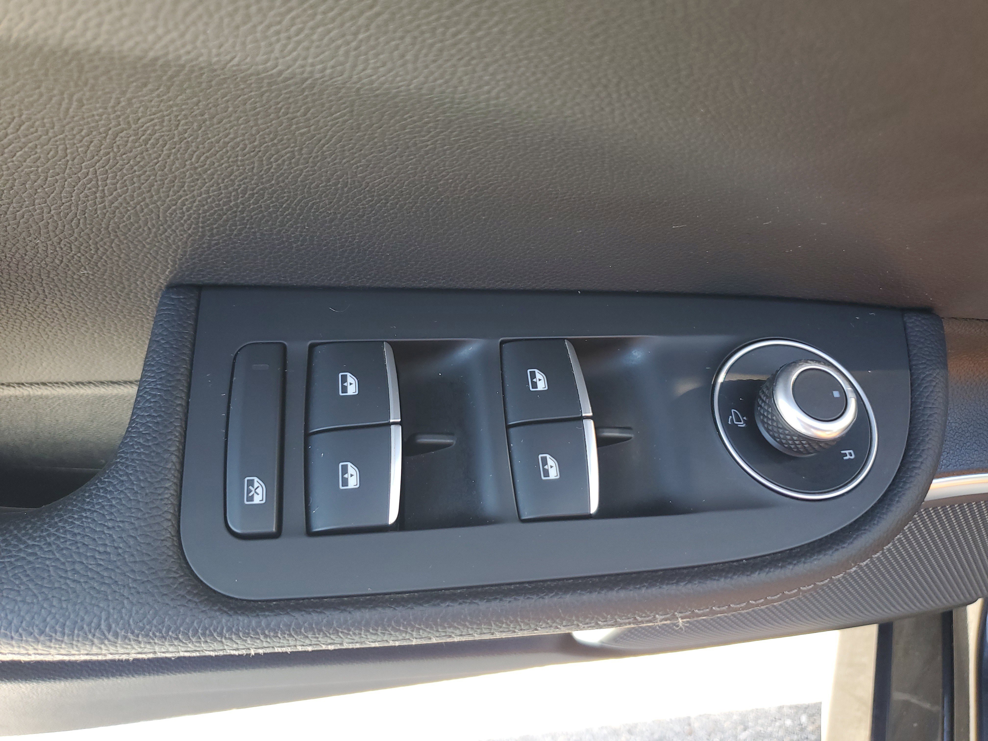 Used 2022 Alfa Romeo Giulia Ti w/ Active Assist Plus Package image 25