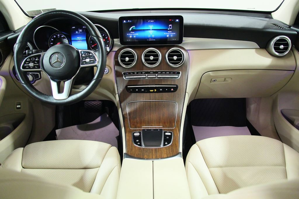 Used 2020 Mercedes-Benz GLC 300 4MATIC image 16