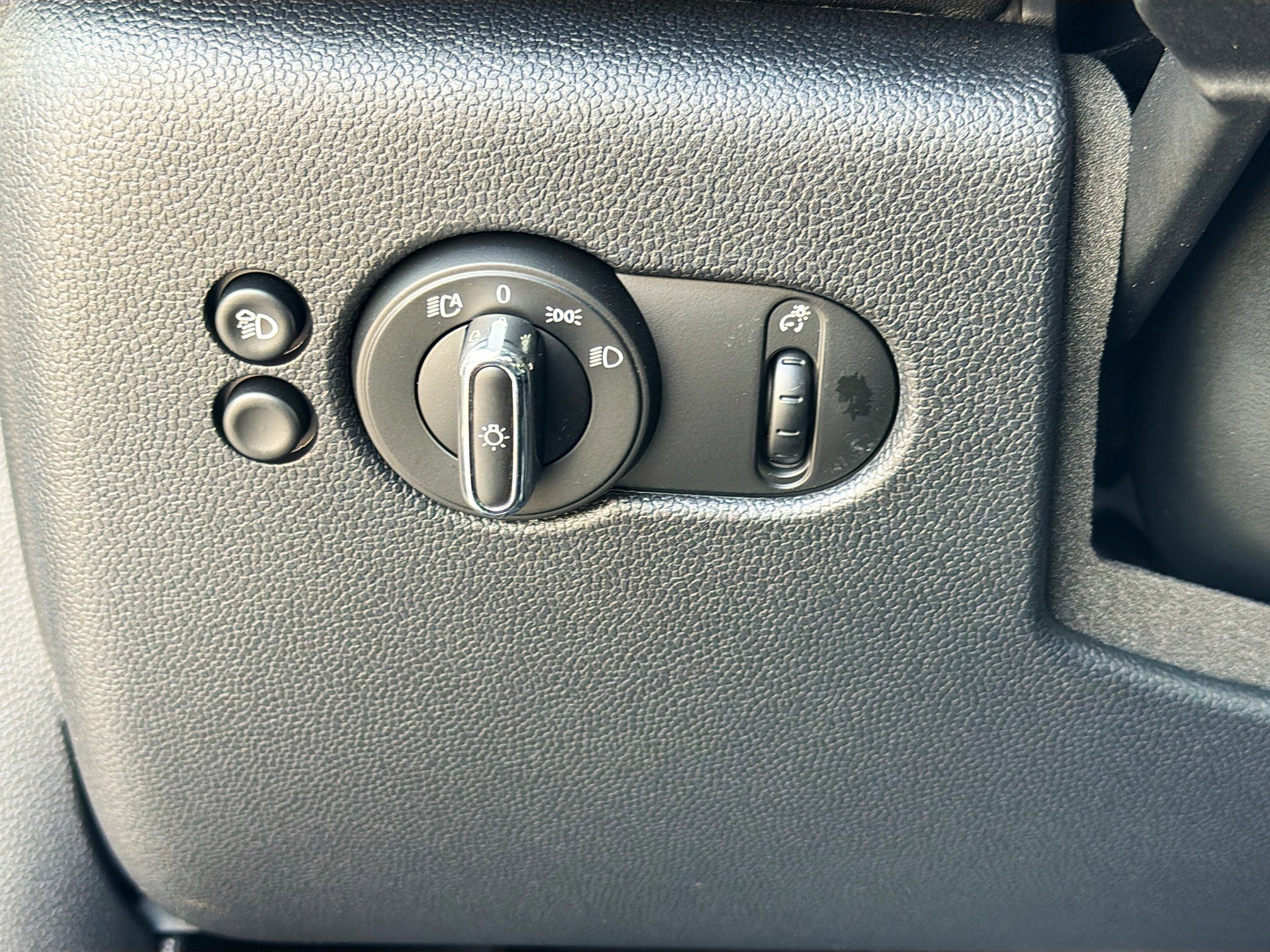 Used 2024 MINI Cooper S FWD image 33