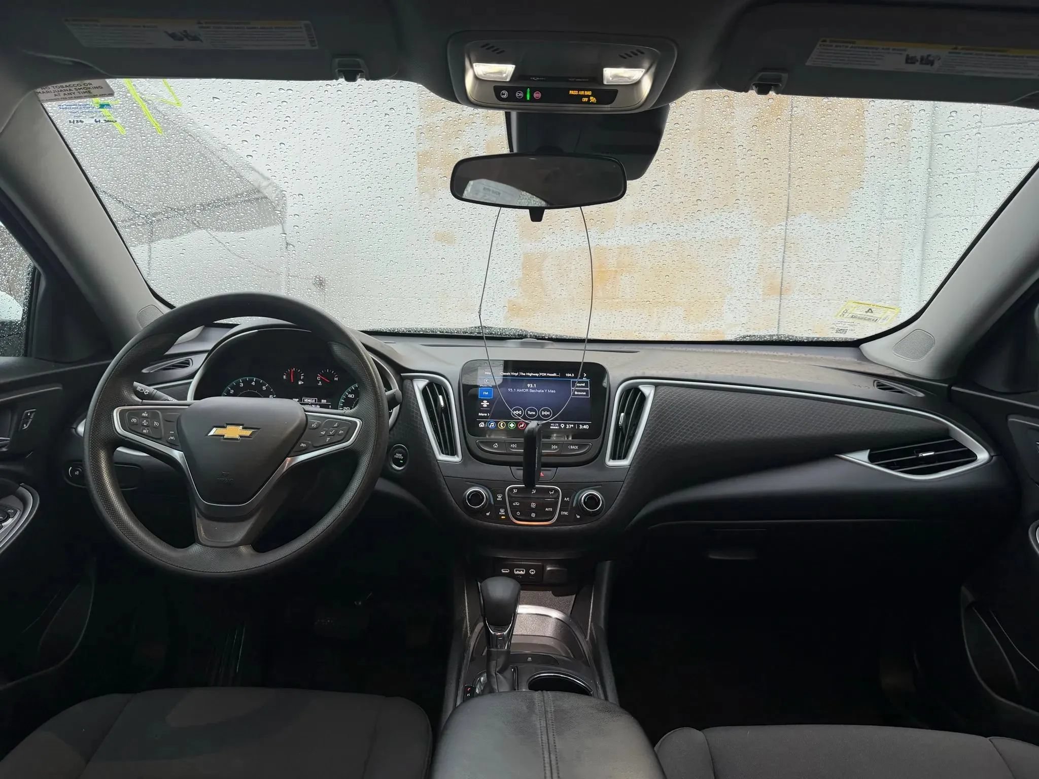 Used 2023 Chevrolet Malibu LT FWD image 16