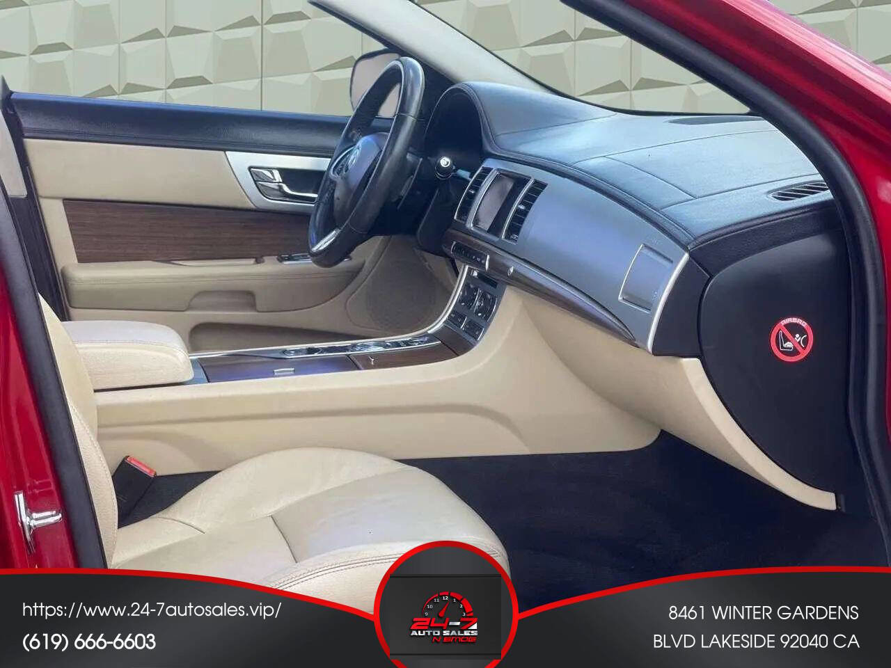 Used 2015 Jaguar XF Premium image 15