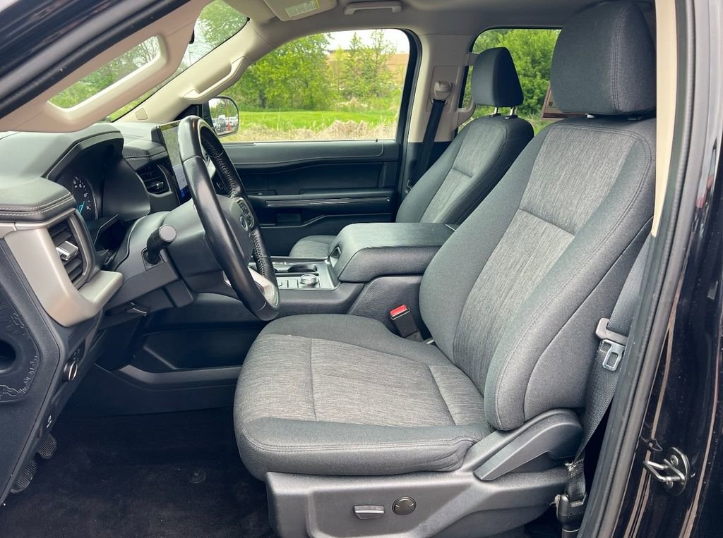 Used 2022 Ford Expedition XLT AWD/4WD image 21