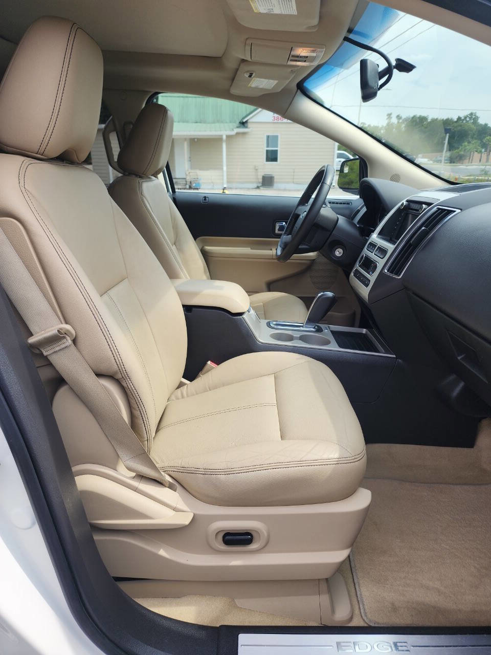 Used 2010 Ford Edge Limited image 37