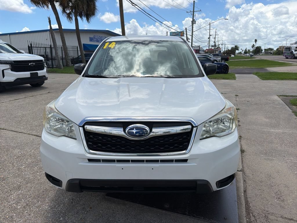 Used 2014 Subaru Forester 2.5i AWD/4WD image 3