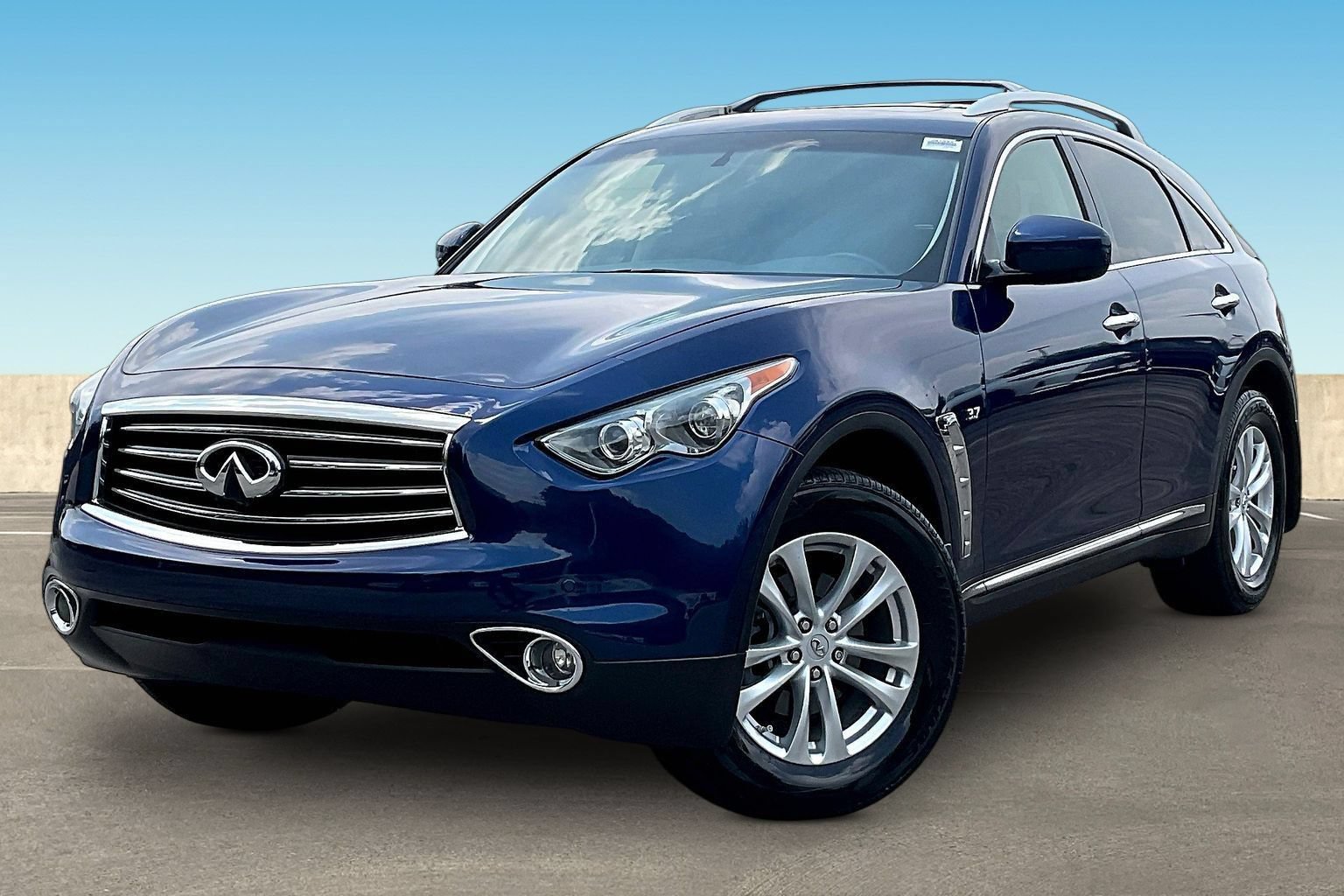 Used 2015 INFINITI QX70 AWD w/ Premium Package image 3