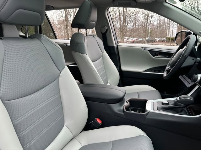 New 2025 Toyota RAV4 Limited w/ Advanced Technology Package image 16