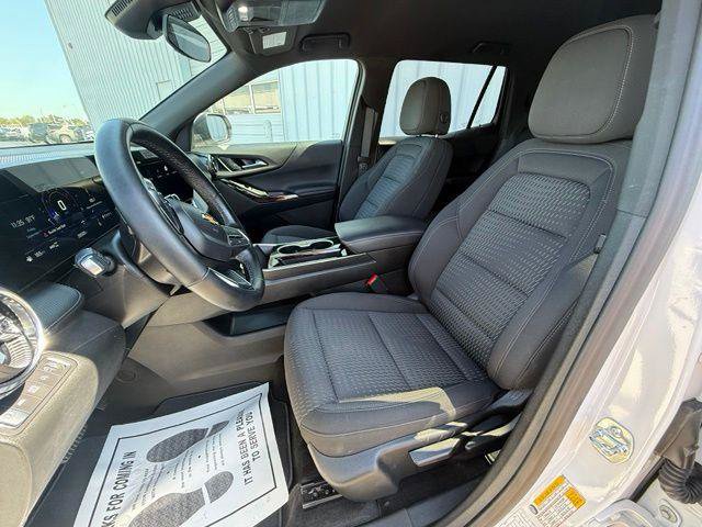 Used 2025 Chevrolet Equinox LT AWD/4WD image 7