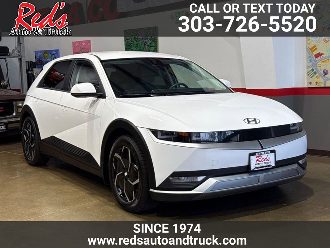 Used 2024 Hyundai Ioniq 5 SE image 1