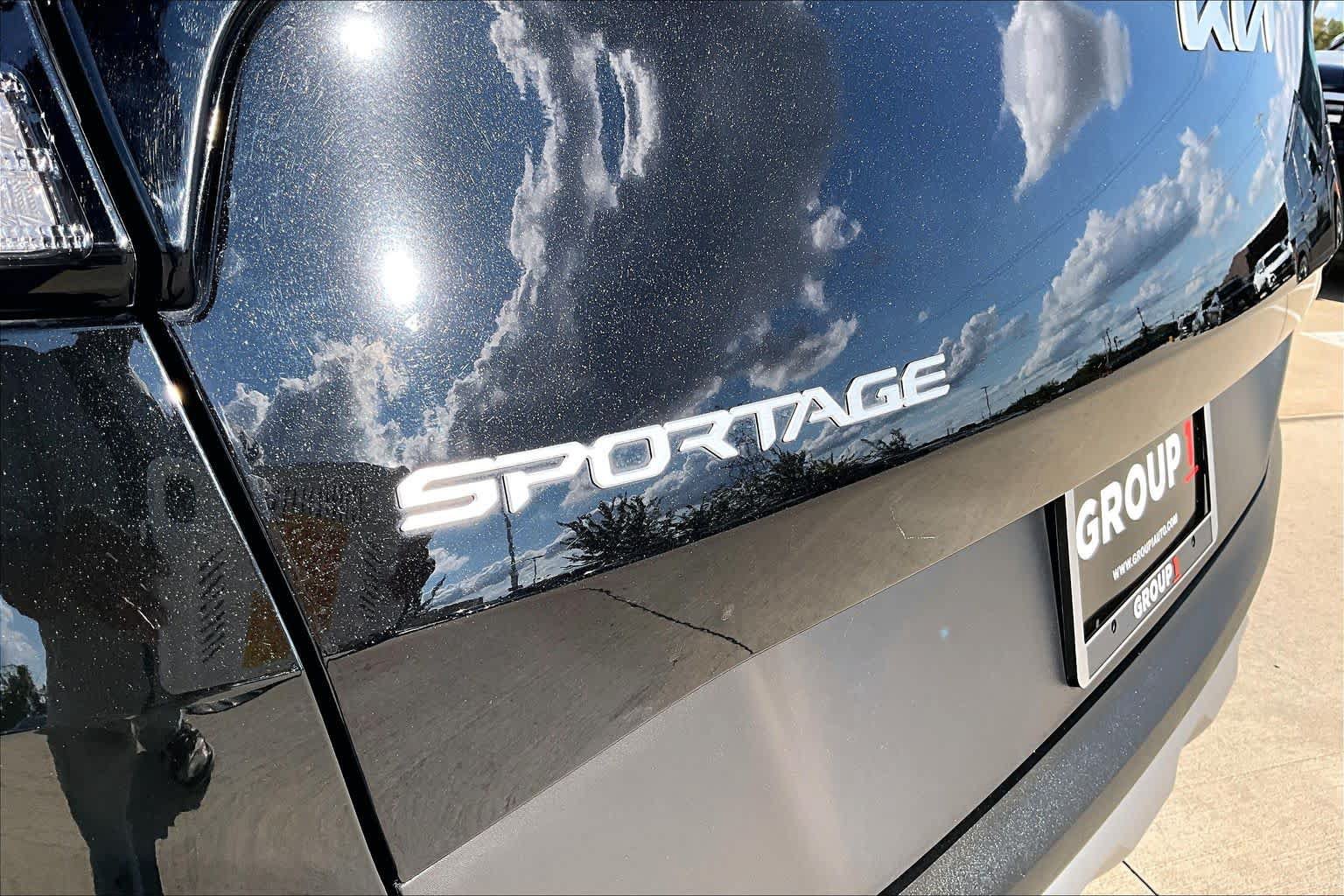 Used 2024 Kia Sportage LX AWD/4WD image 29