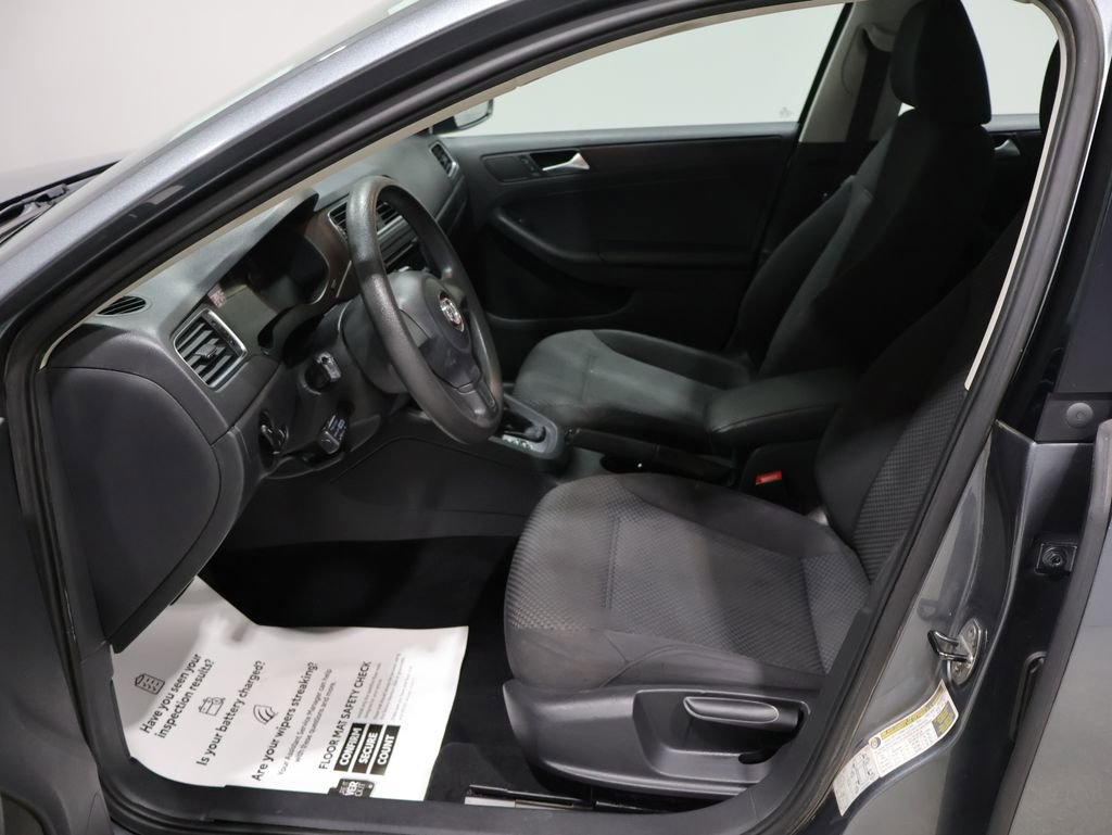 Used 2013 Volkswagen Jetta S image 10