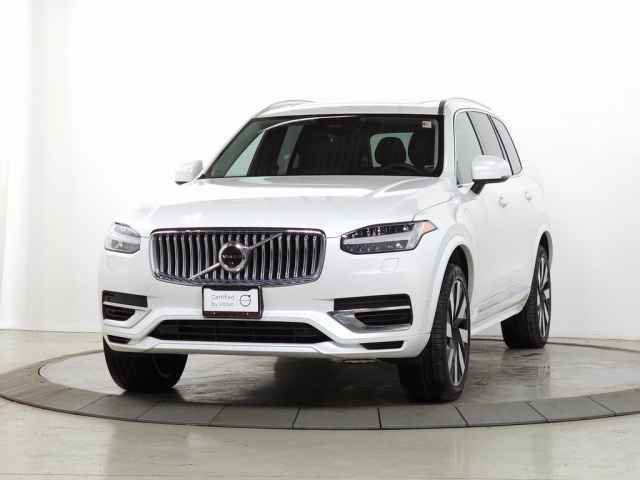 Used 2023 Volvo XC90 T8 Ultimate w/ Lounge Package image 3