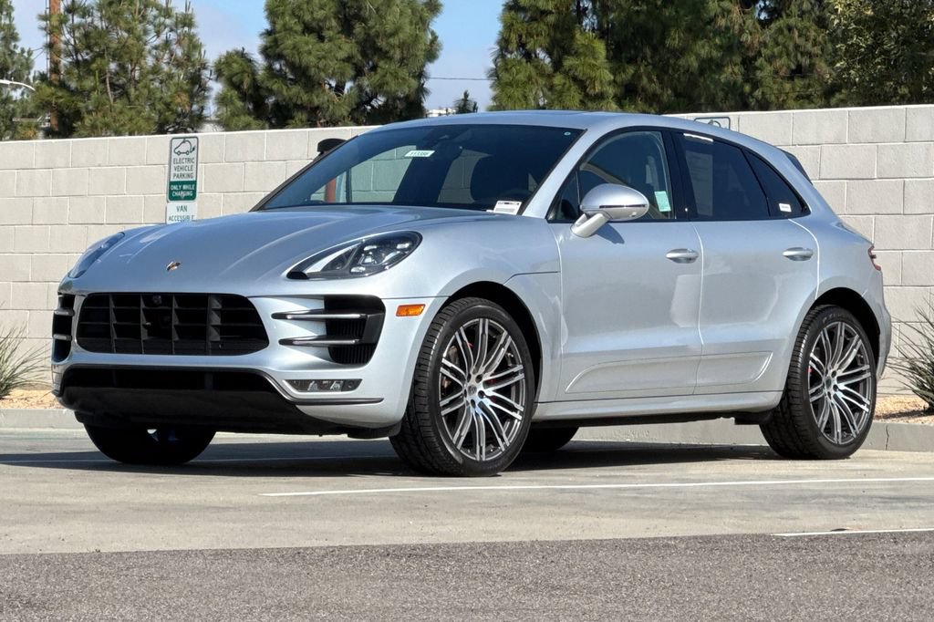 Used 2018 Porsche Macan Turbo AWD/4WD image 10