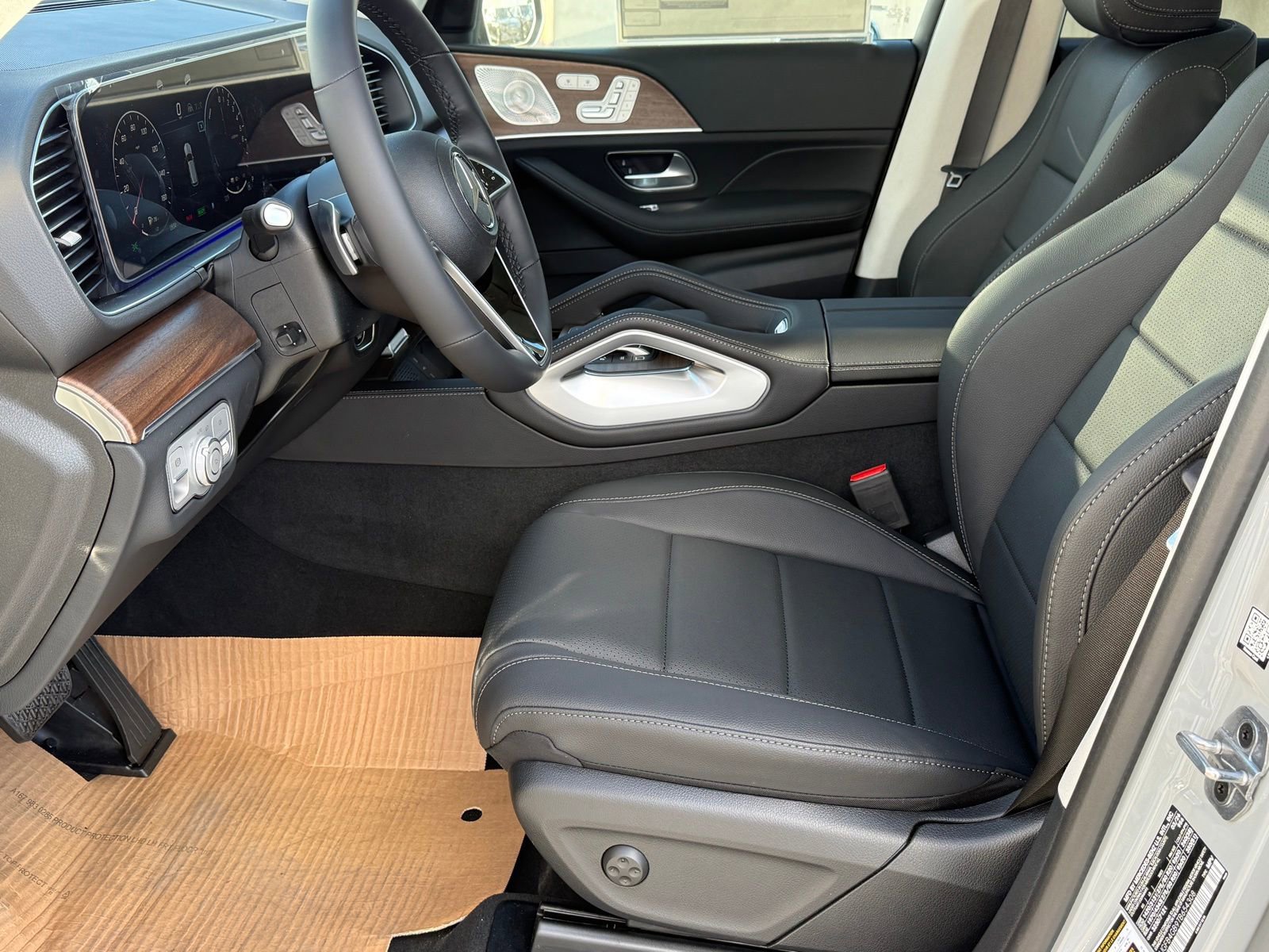 New 2026 Mercedes-Benz GLE 450e 4MATIC image 16