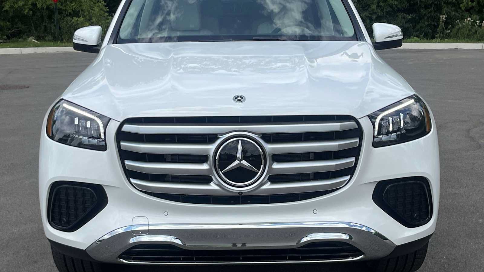 New 2026 Mercedes-Benz GLS 450 4MATIC image 23