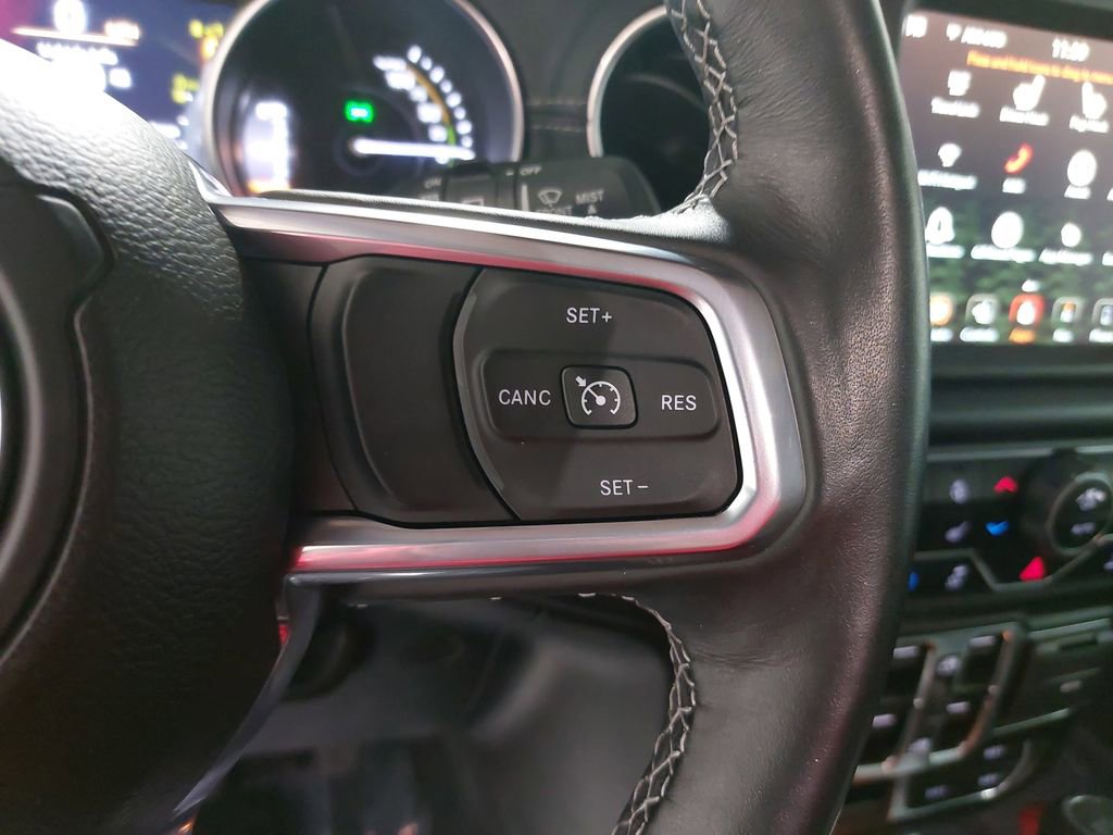 Used 2023 Jeep Wrangler Unlimited Sahara w/ Cold Weather Group image 17