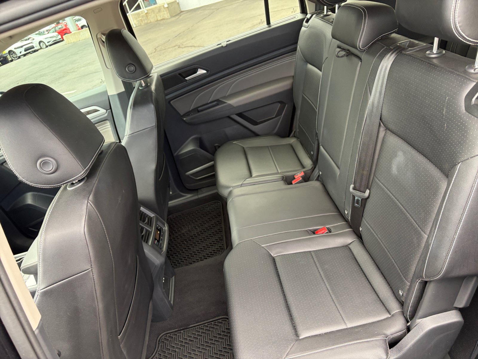 Used 2023 Volkswagen Atlas SE AWD/4WD image 17