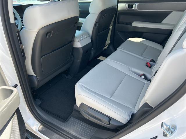 New 2026 Hyundai Santa Fe SEL image 11