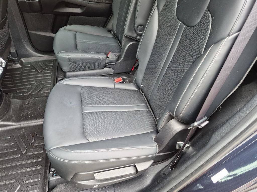 Certified 2023 Kia Sorento EX AWD/4WD image 23
