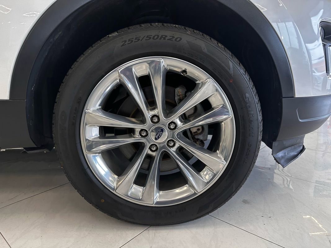 Used 2019 Ford Explorer XLT w/ Equipment Group 202A image 39