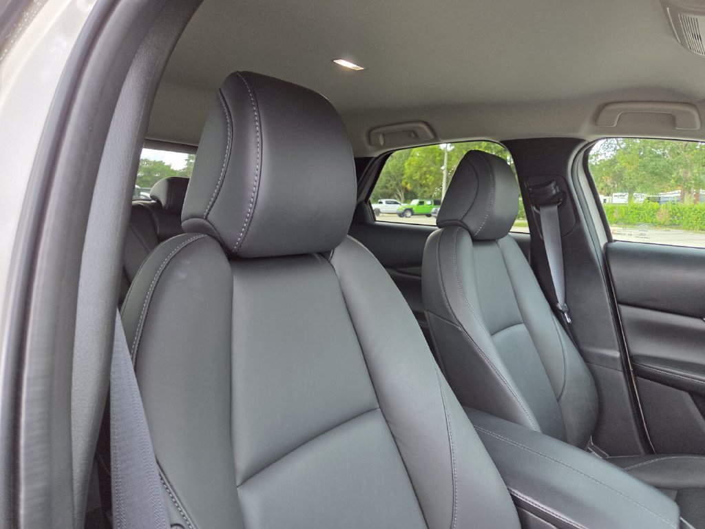 Used 2024 MAZDA CX-30 AWD 2.5 S w/ Select Sport Pkg image 16