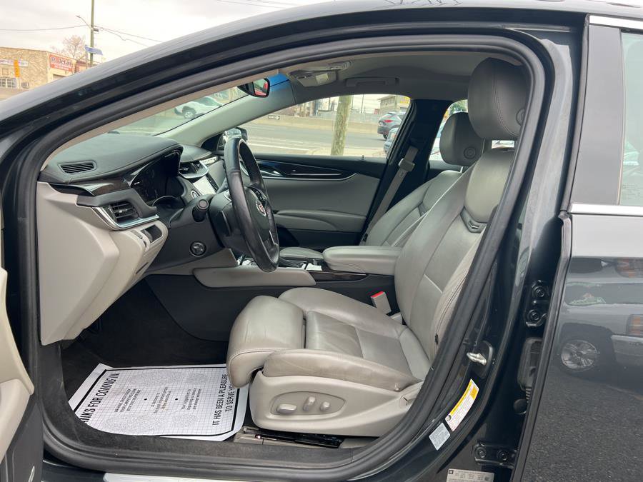 Used 2013 Cadillac XTS Luxury w/ Driver Awareness Package image 10