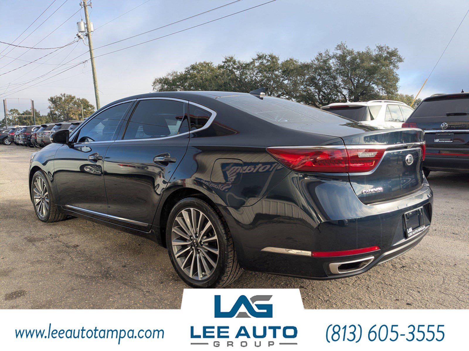 Used 2017 Kia Cadenza Premium image 5