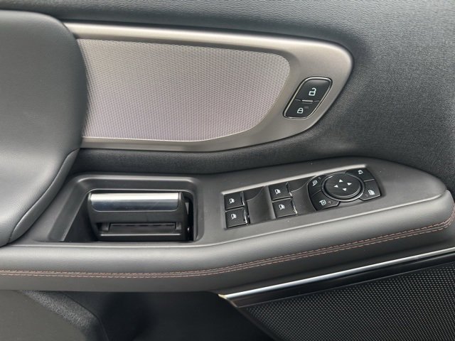 New 2025 Ford Expedition Active image 9