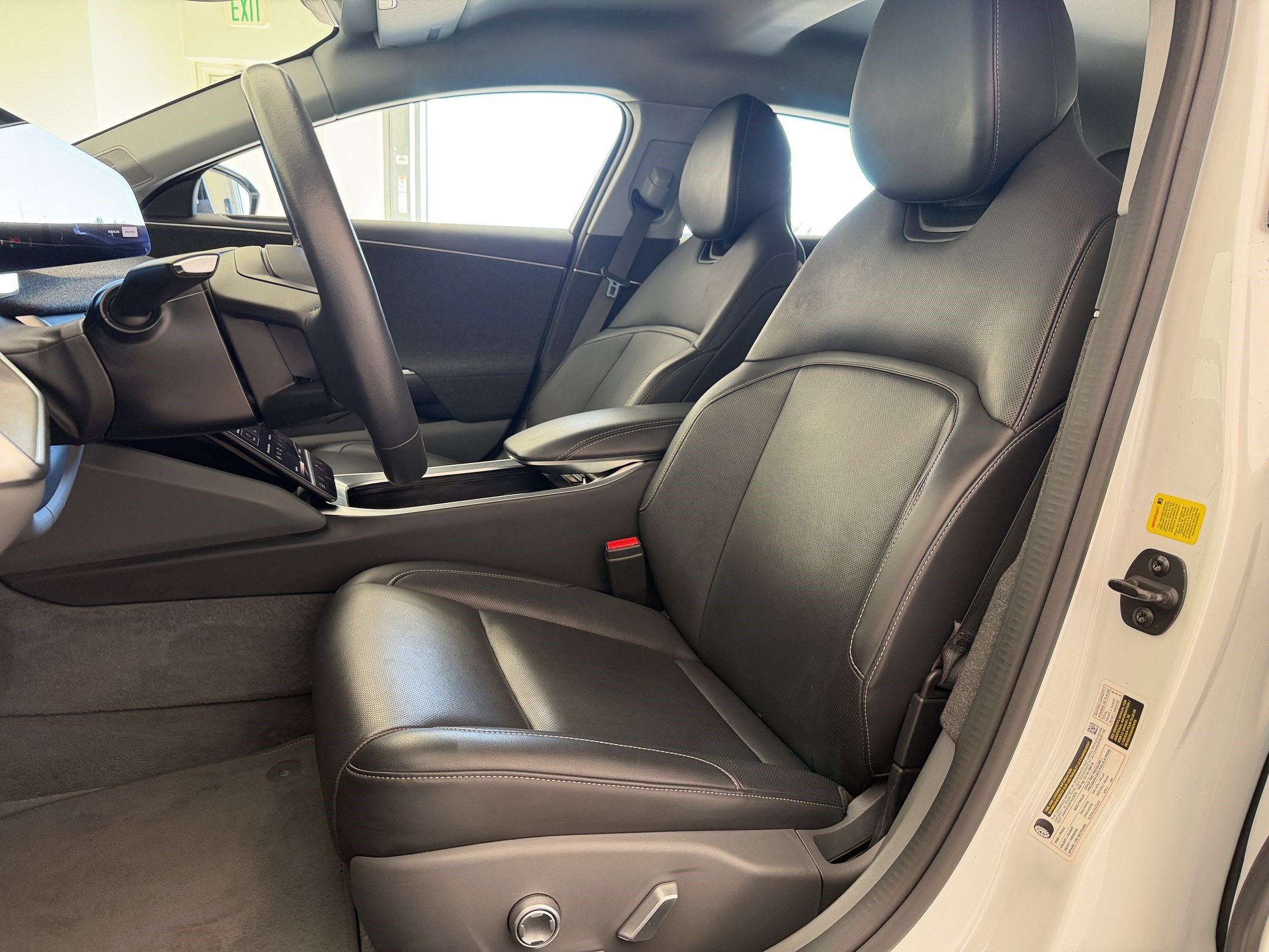 Used 2025 Lucid Air Touring AWD/4WD image 5