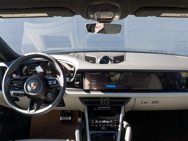 New 2026 Porsche Cayenne GTS image 21