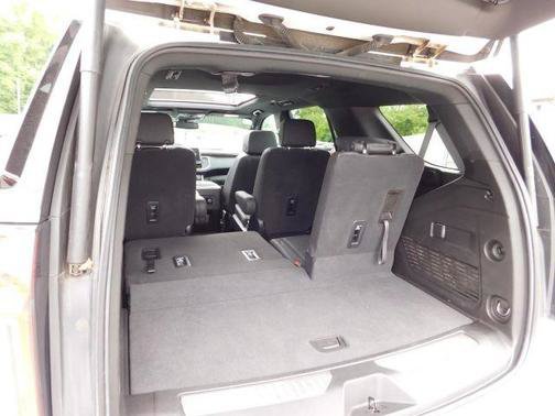 Used 2023 Chevrolet Tahoe Z71 AWD/4WD image 8