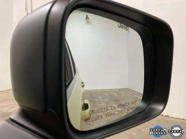 Used 2015 Jeep Renegade Trailhawk w/ Premium Leather Group image 86