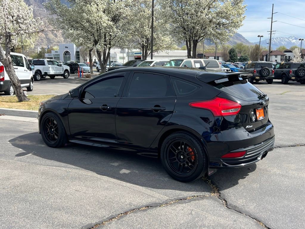 Used 2018 Ford Focus ST image 13