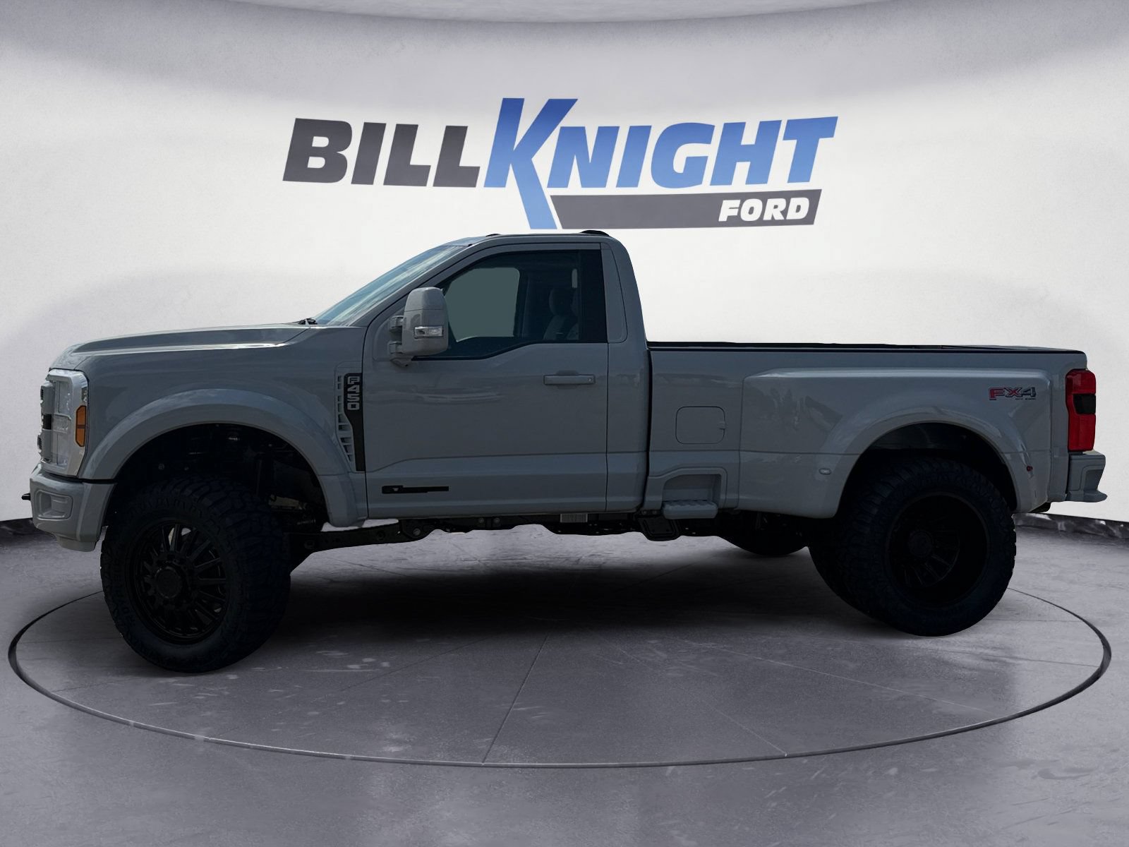 Used 2026 Ford F450 XLT w/ 360-Degree Camera Package AWD/4WD image 2