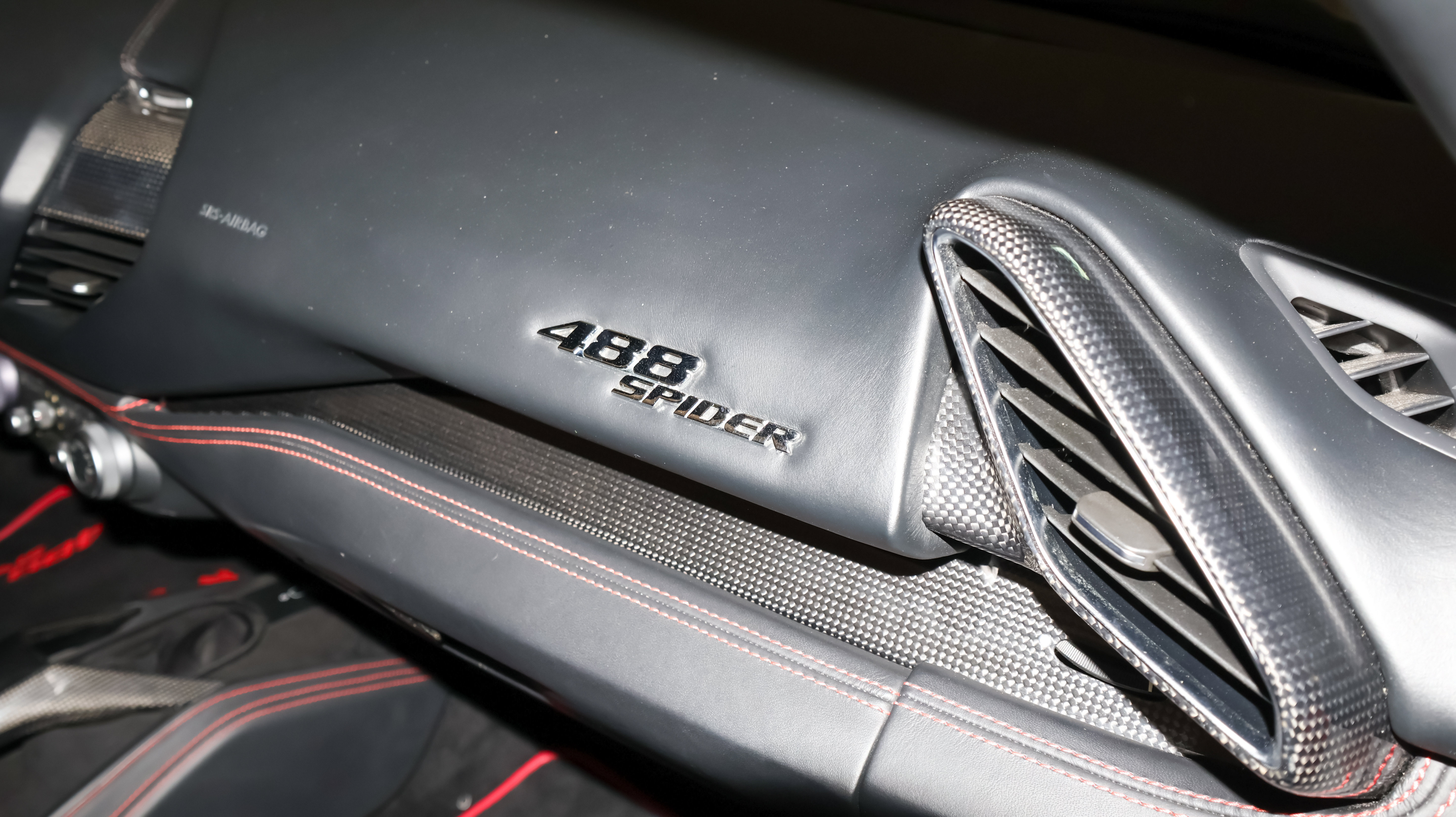 Used 2019 Ferrari 488 Spider RWD image 56