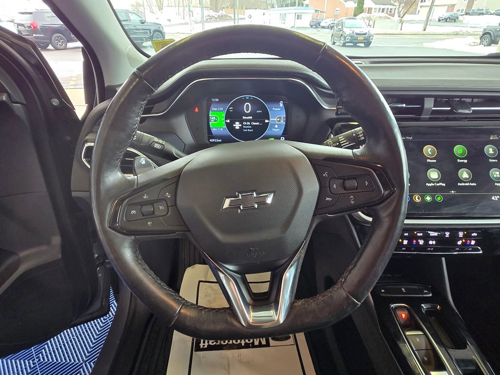 Used 2023 Chevrolet Bolt EUV Premier image 13