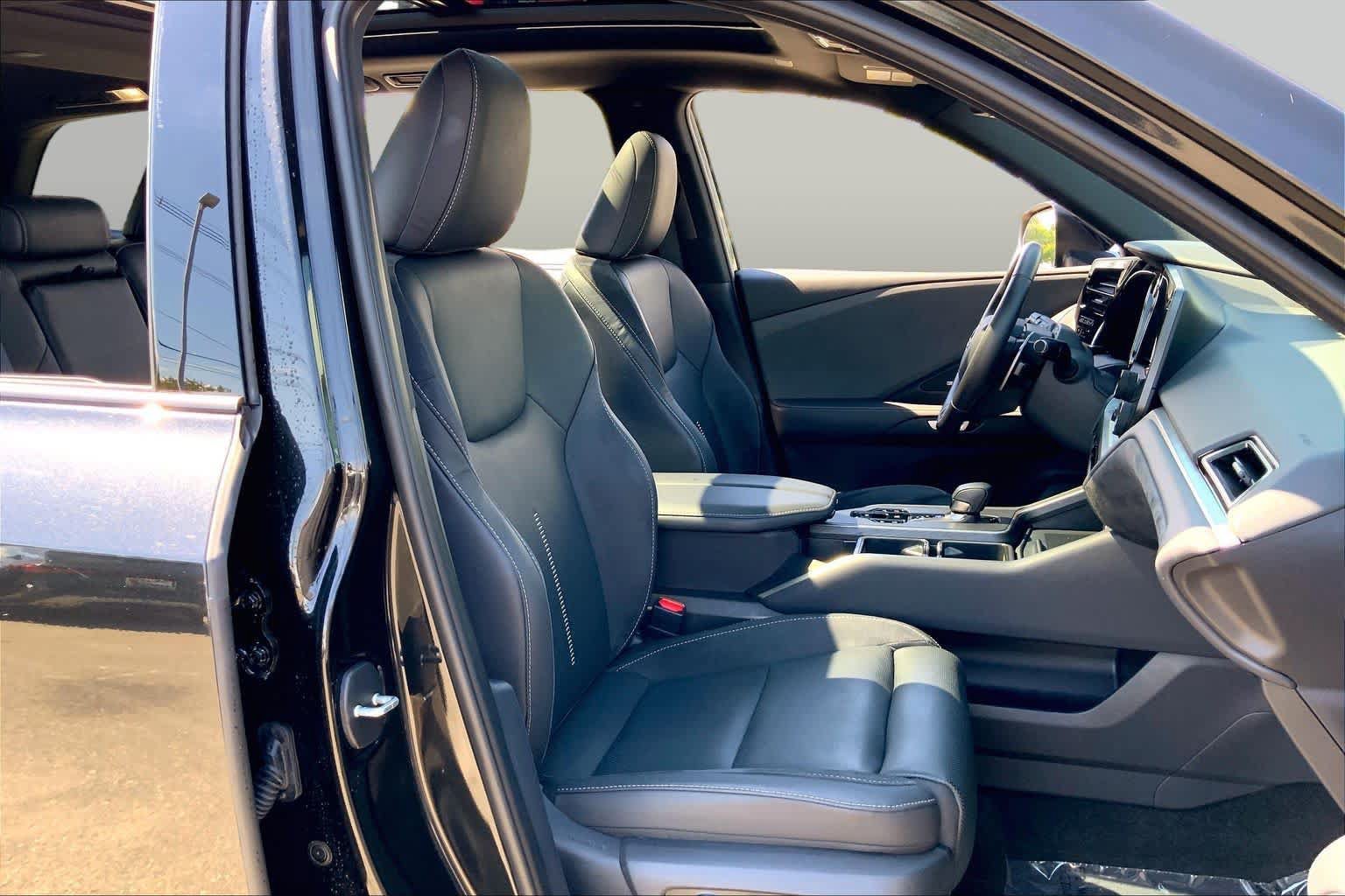 Certified 2025 Lexus TX 350 AWD w/ Technology Package image 9
