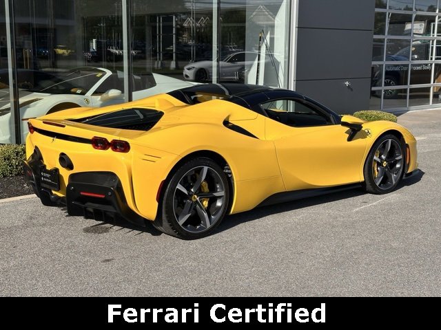 Used 2022 Ferrari SF90 Spider image 12