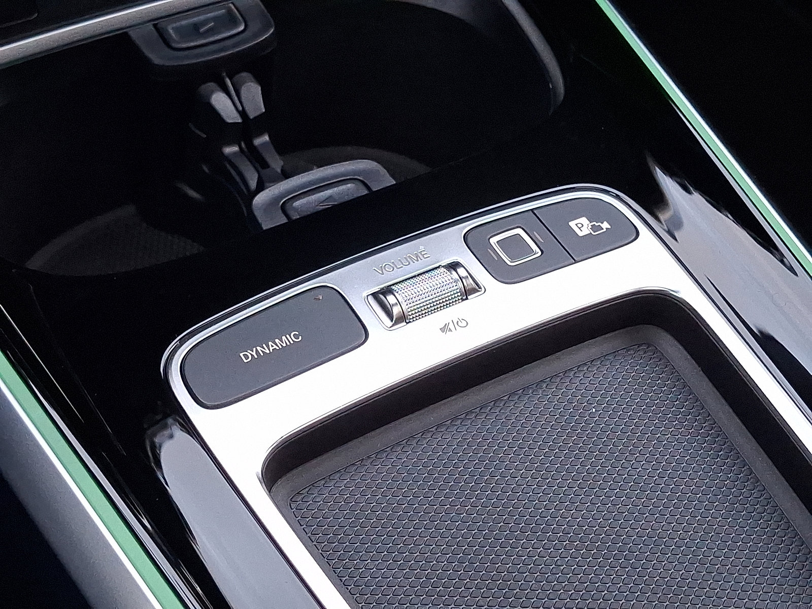 Certified 2025 Mercedes-Benz GLB 250 4MATIC image 16