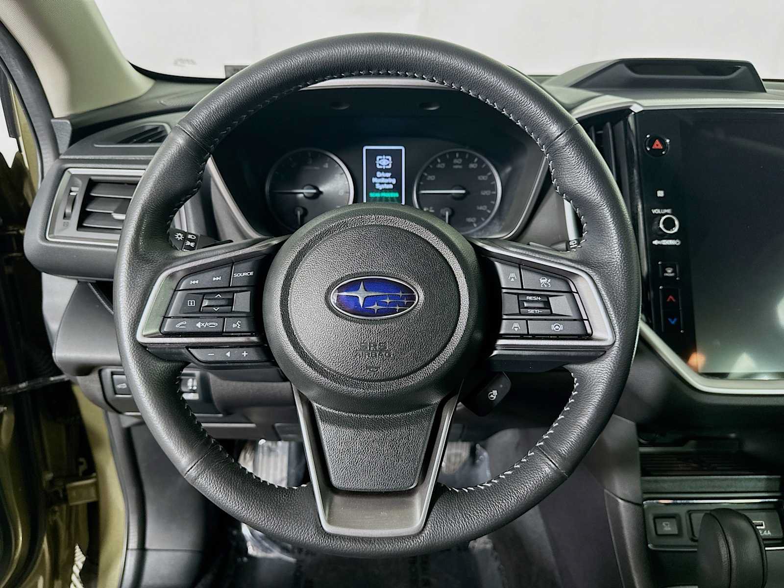 Used 2023 Subaru Ascent Limited w/ Technology Package AWD/4WD image 11