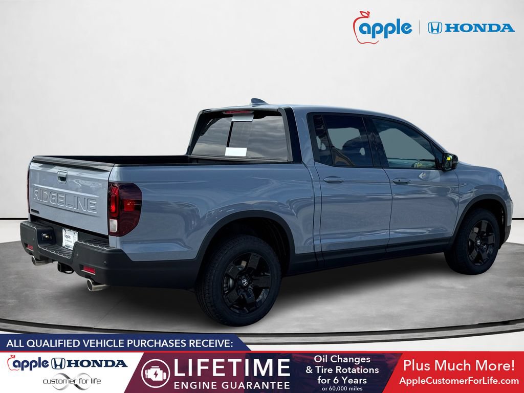 New 2026 Honda Ridgeline Black Edition image 3