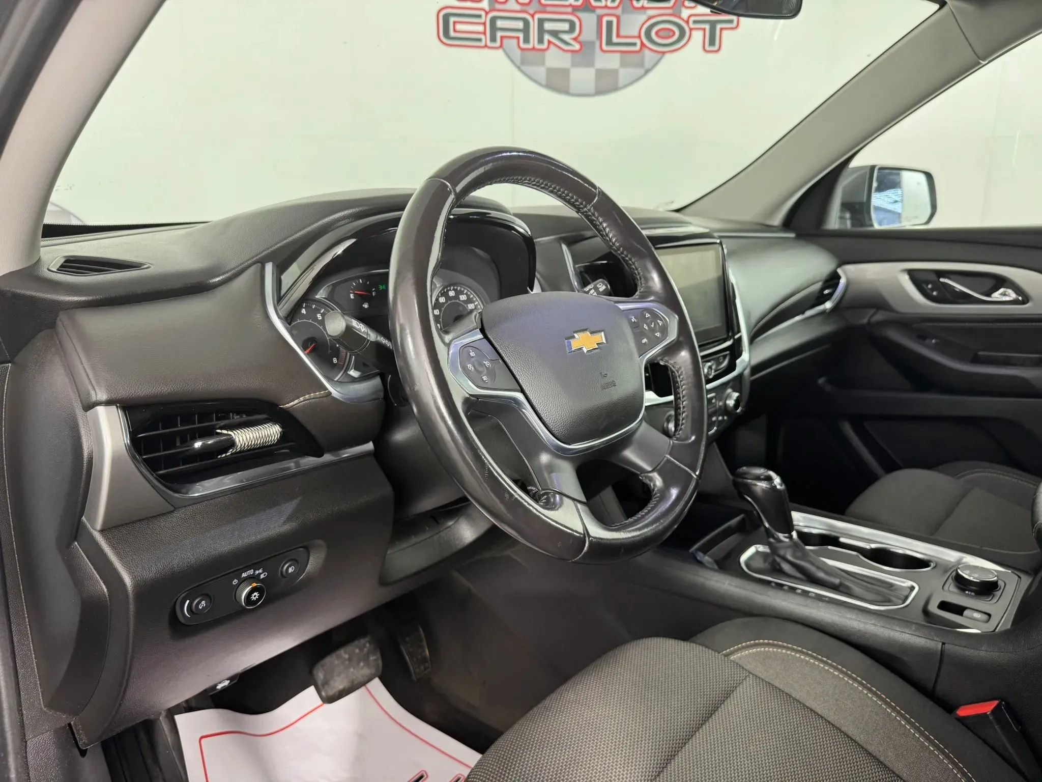 Used 2020 Chevrolet Traverse LT AWD/4WD image 10