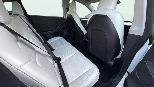 Used 2023 Tesla Model Y Long Range AWD/4WD image 23