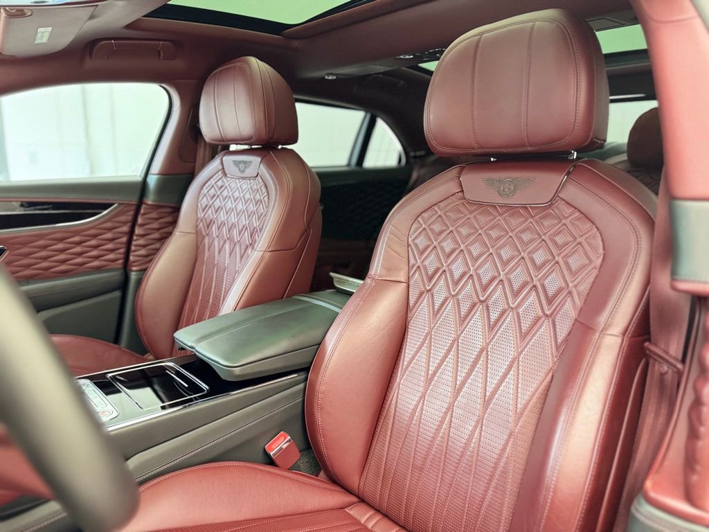 Used 2020 Bentley Flying Spur W12 image 4