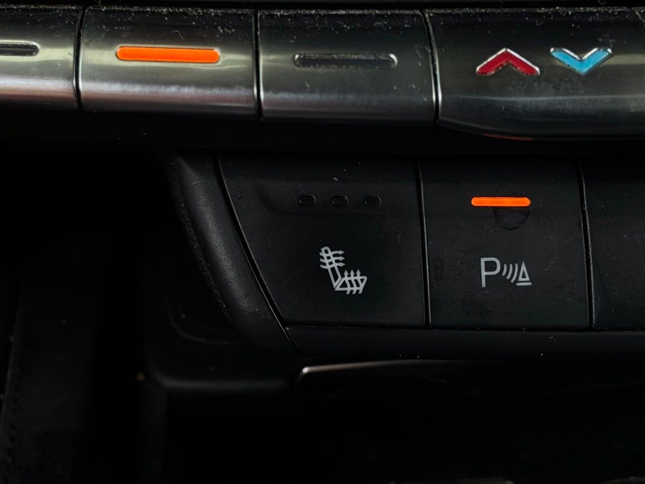 Used 2023 Cadillac XT4 Sport w/ Cold Weather Package FWD image 33