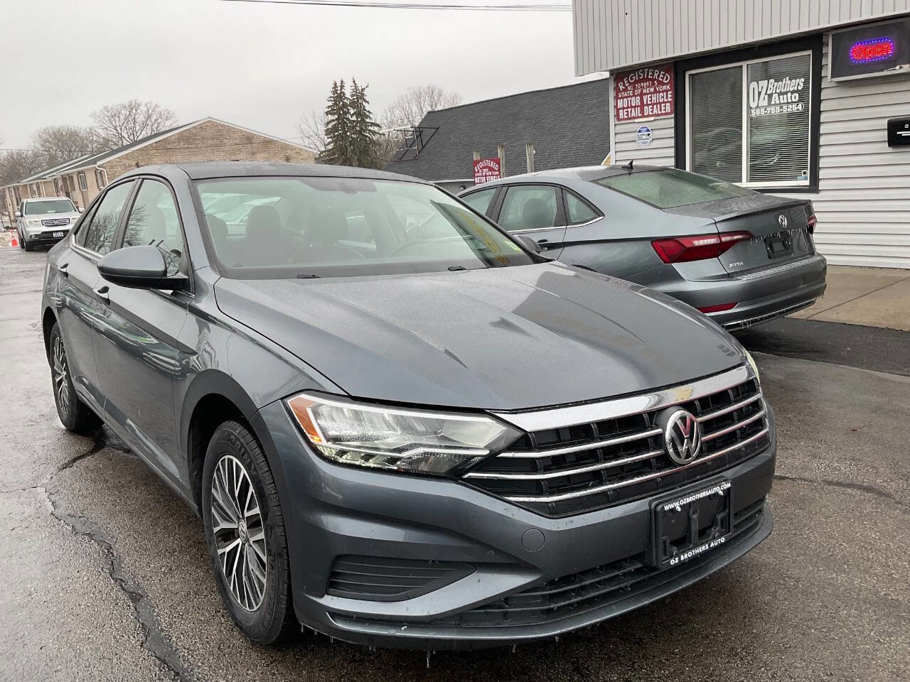 Used 2020 Volkswagen Jetta SE w/ SE Cold Weather Package image 1