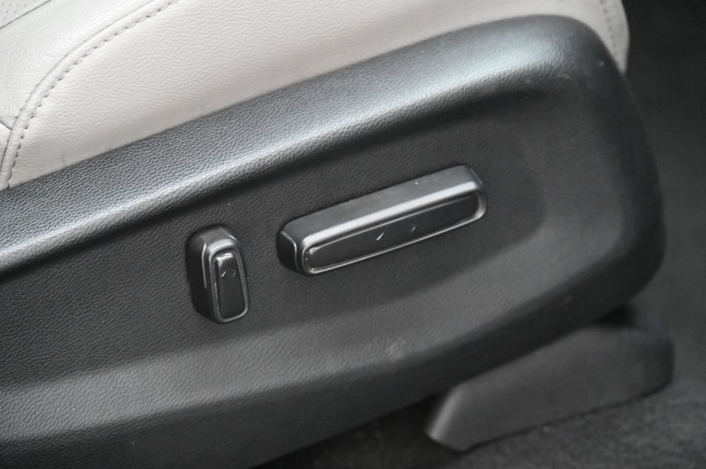 Used 2017 Honda CR-V EX-L image 20