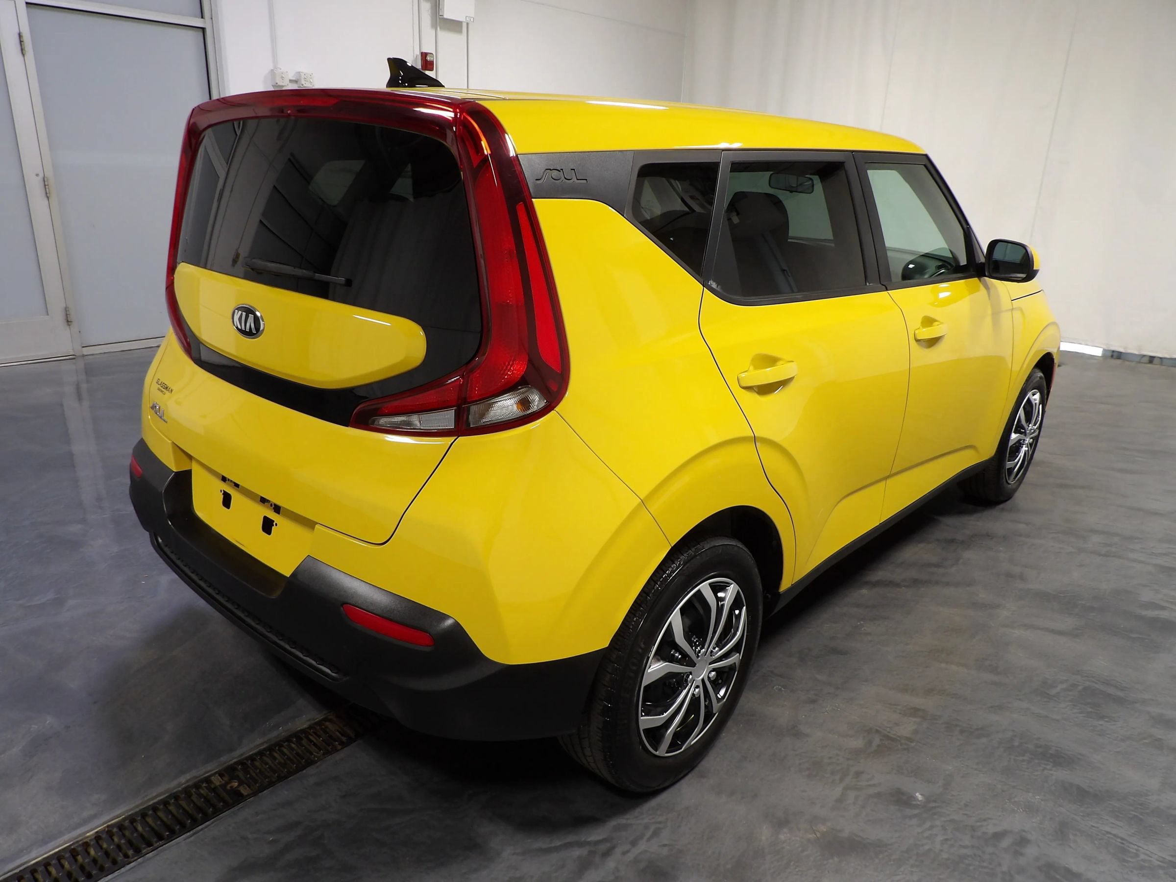 Used 2020 Kia Soul LX FWD image 4